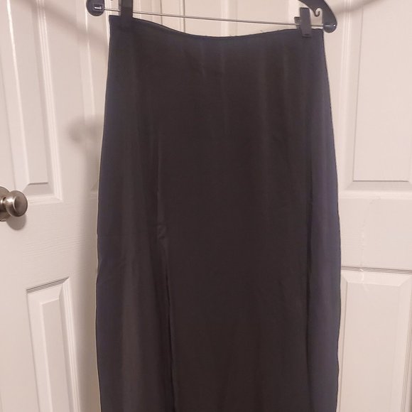 Cosmic Aura Black Hanky Hem Maxi Skirt - Picture 3 of 7